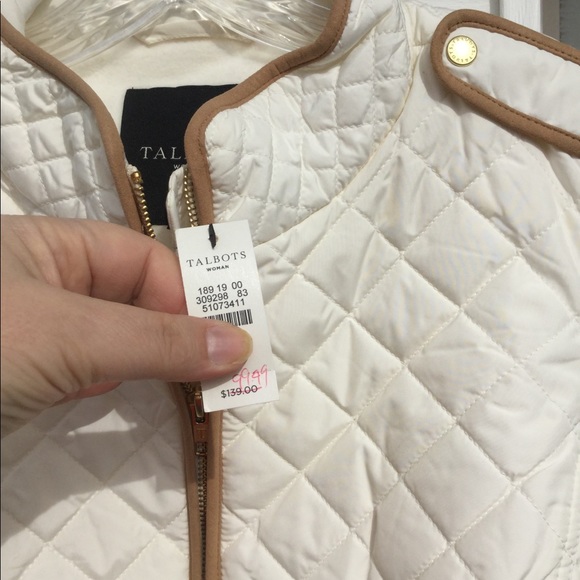 NWT Talbots Cute Quilted Cream Tan Trim Zip Vest - Picture 3 of 5